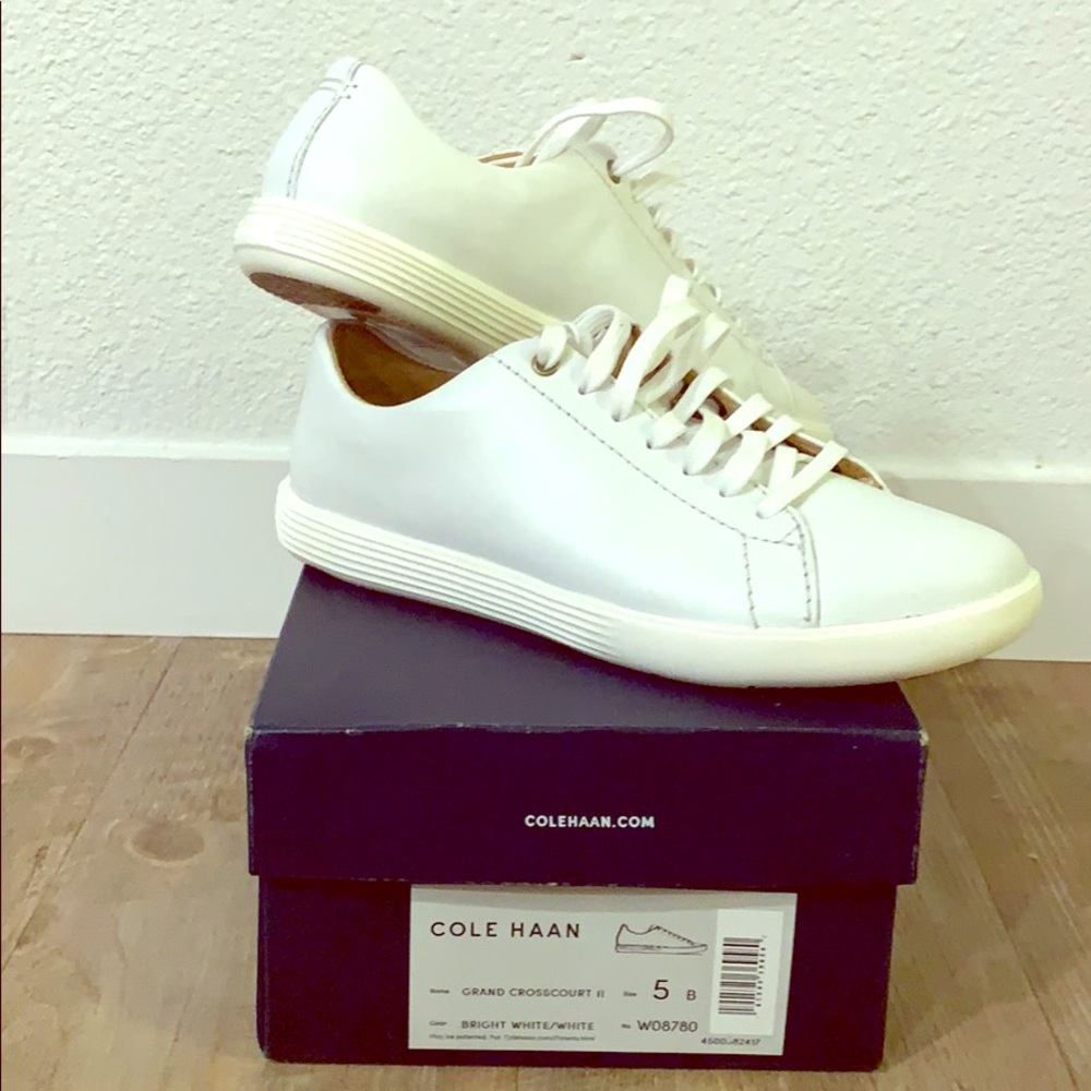 NWT COLE HAAN GRAND CROSSCOURT Sz 5